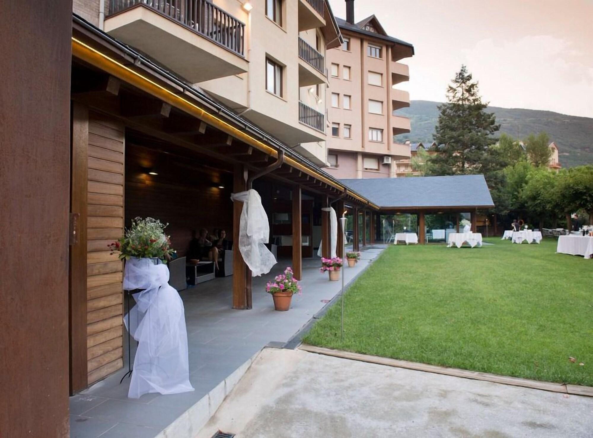 Hotel Restaurant Pessets & Spa سورت المظهر الخارجي الصورة