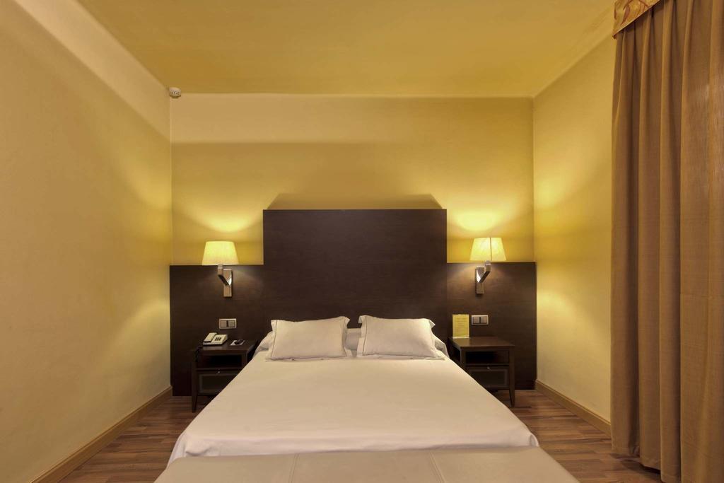 Hotel Restaurant Pessets & Spa سورت المظهر الخارجي الصورة